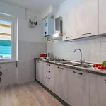 Appartamento Casa Vera Tra Storia, Mare E Comodità
