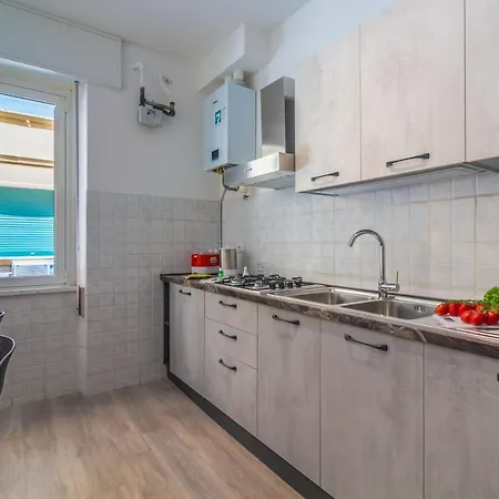 Appartamento Casa Vera Tra Storia, Mare E Comodità